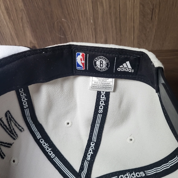 Adidas Brooklyn Nets On Court NBA Snapback Adjustable Hat White Black - Picture 7 of 7